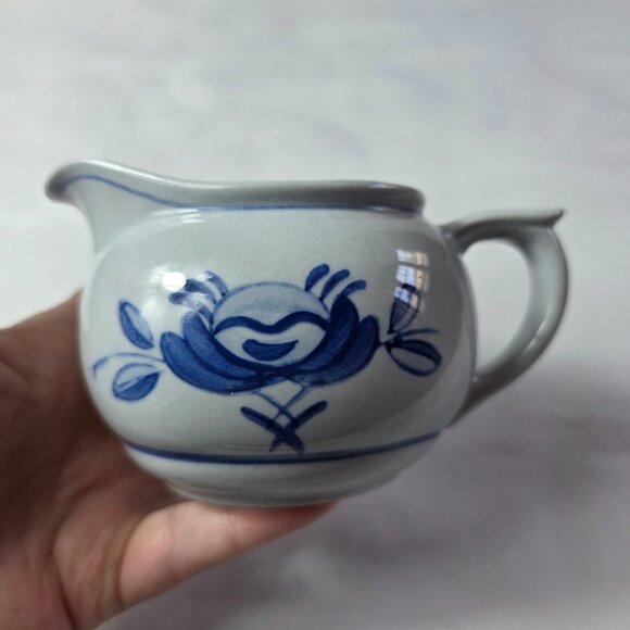 Arabia of Finland Blue Rose Creamer Gray/Blue with Blue Flowers 4 Ounce Size - Picture 3 of 12